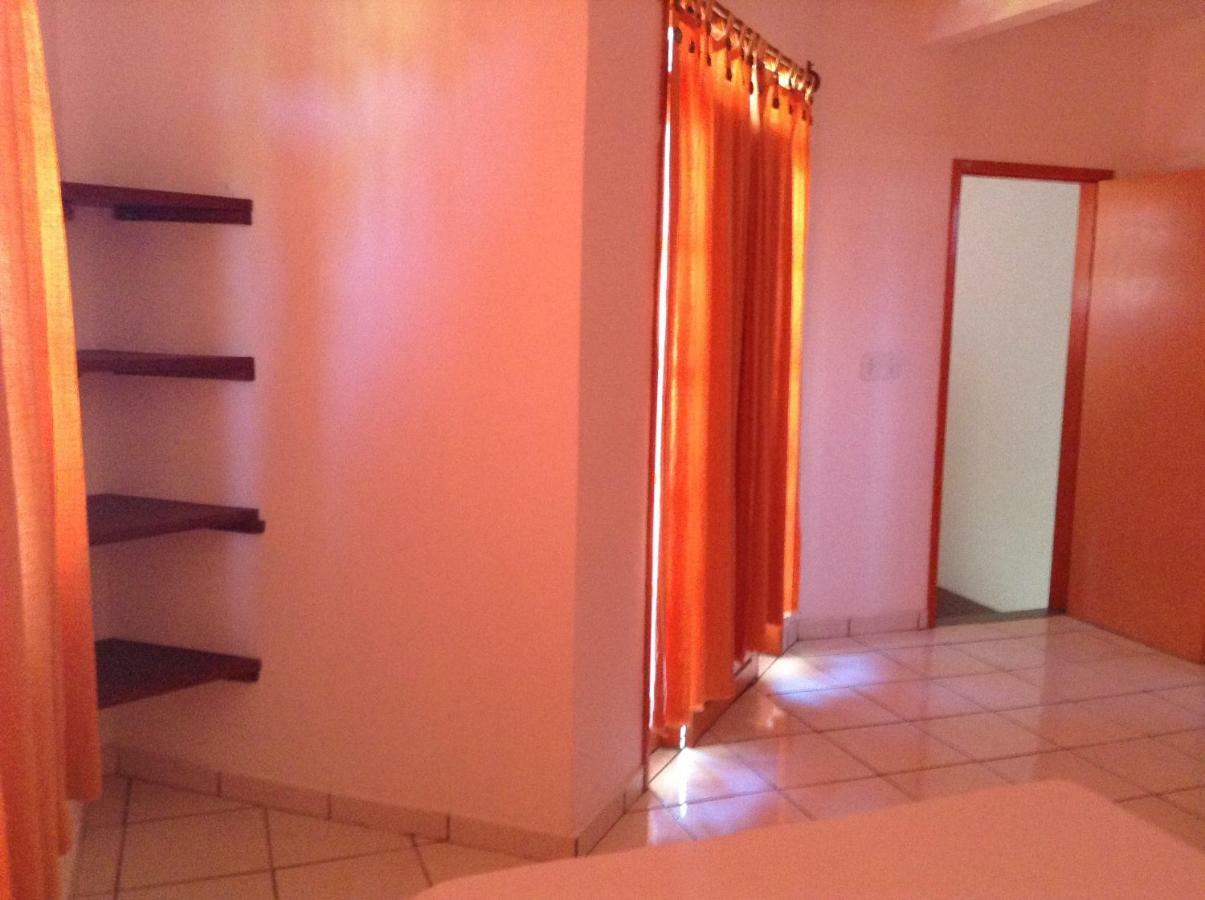 Condominio Sao Cristovao サンタ・クルース・カブラーリア エクステリア 写真